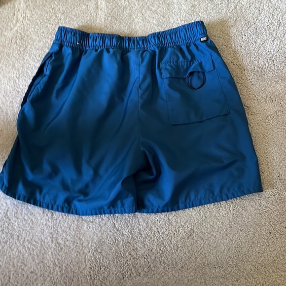 Blue Nike woven shorts - Picture 2 of 2
